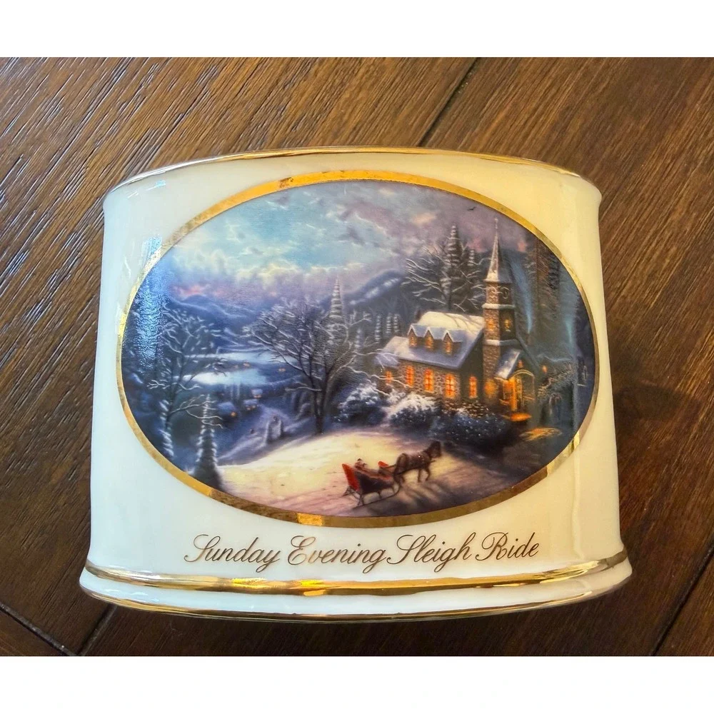 Thomas Kinkade Sunday Evening Sleigh Ride Porcelain Candle Holder Gold Trim 2004